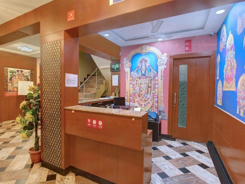 Hotel Tiruchendur Mani Iyer Palani Exteriör bild
